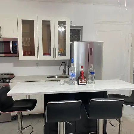 Un4Vailable Appartement